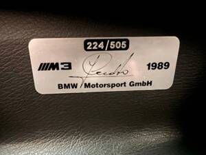 Image 12/20 of BMW M3 (1989)