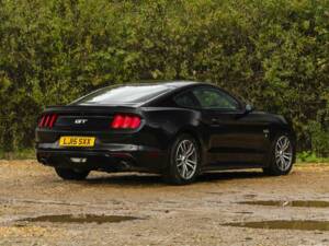 Immagine 4/50 di Ford Mustang GT 5.0 V8 (2015)