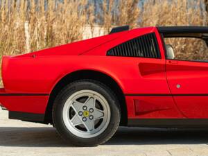 Image 30/50 of Ferrari 208 GTS Turbo (1986)