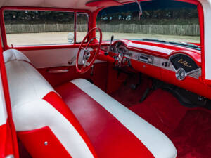 Image 33/44 of Chevrolet Bel Air Hardtop Coupe (1956)