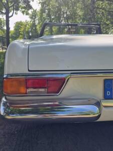 Image 39/100 de Mercedes-Benz 250 SL (1967)
