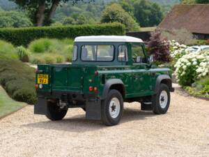 Bild 3/50 von Land Rover Defender 90 Td5 (2006)