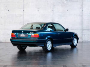 Image 4/23 of BMW 316i (1995)