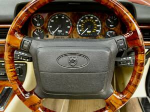 Bild 32/50 von Jaguar XJS 5.3 V12 (1995)