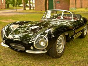 Image 7/50 of Jaguar XK-SS (1967)