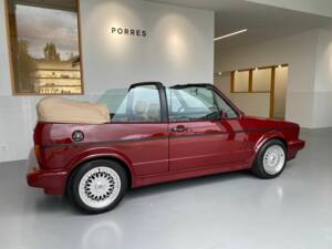 Immagine 5/11 di Volkswagen Golf Mk I Convertible 1.8 (1990)