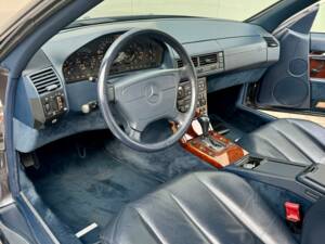 Immagine 13/44 di Mercedes-Benz SL 500 (1994)