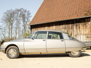 Image 5/53 of Citroën DS 23 Pallas (1972)