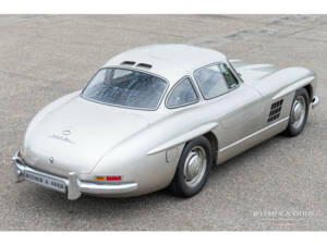 Afbeelding 15/45 van Mercedes-Benz 300 SL &quot;Gullwing&quot; (1989)