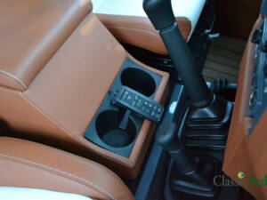 Image 42/50 of Land Rover Defender Tophat (2007)