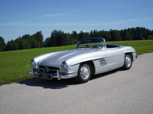 Immagine 32/38 di Mercedes-Benz 300 SL Roadster (1962)