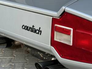 Afbeelding 37/45 van Lamborghini Countach LP 400 (1975)