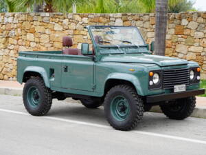 Bild 1/37 von Land Rover 90 (1987)