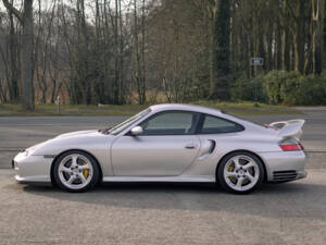 Image 7/36 of Porsche 911 GT2 (2003)