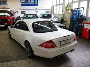 Image 8/37 of Mercedes-Benz CL 65 AMG (2005)