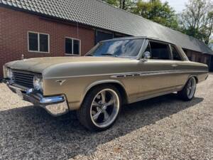 Image 2/6 of Buick Skylark Coupe (1965)