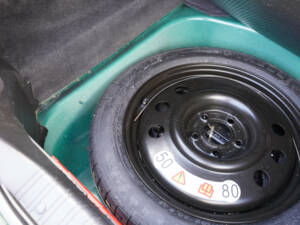 Image 15/50 of Jaguar XKR (2001)