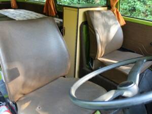 Immagine 10/17 di Volkswagen T2c Combi (1979)