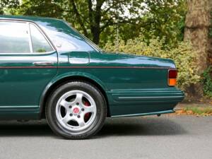 Immagine 33/50 di Bentley Turbo RT (1997)