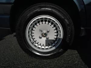Image 40/45 de Alfa Romeo 75 1.8 (1987)