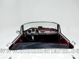 Image 17/30 de Alfa Romeo Giulia 1600 Spider Veloce (1965)