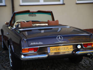 Image 27/39 de Mercedes-Benz 280 SL (1970)