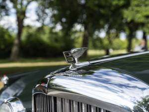 Image 7/28 of Bentley S 2 Continental (1961)