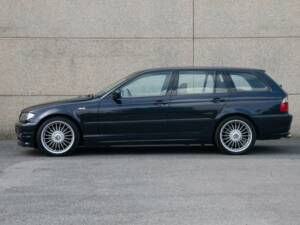 Image 32/33 of ALPINA B3 3.3 Allrad Touring (2002)