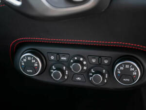 Image 24/50 of Ferrari 458 Italia (2012)