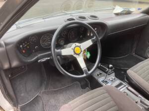 Image 11/20 of Ferrari Dino 208 GT4 (1975)