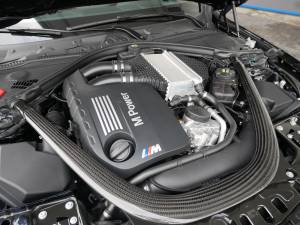 Image 24/25 of BMW M4 CS (2017)