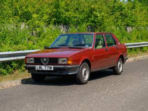 Imagen 32/50 de Alfa Romeo Giulietta 1.6 (1981)