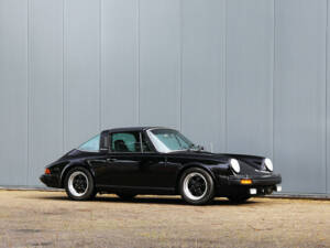 Image 3/67 de Porsche 911 2.7 S (1977)