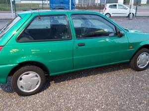 Immagine 9/34 di Ford Fiesta 1.3 (1995)