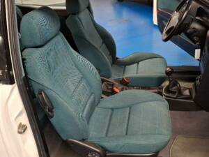 Image 30/49 of Lancia DELTA HPE 2.0 16V TURBO 3 (1997)