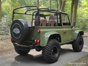 Image 8/30 of Land Rover Defender 90 (1991)