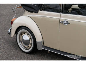 Bild 21/27 von Volkswagen Käfer 1303 LS (1974)
