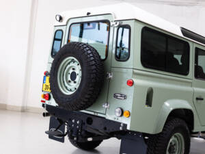 Image 33/36 of Land Rover Defender (2016)