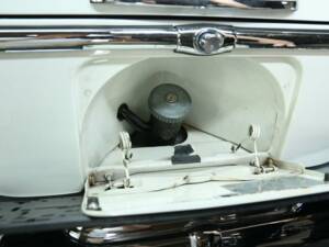 Bild 28/30 von Mercedes-Benz 250 SE (1966)