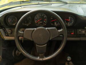 Image 39/47 of Porsche 911 Carrera 2.7 (1975)
