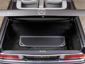 Immagine 23/30 di Mercedes-Benz 300 SL (1986)