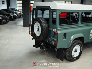 Immagine 21/50 di Land Rover Defender 110 (2013)