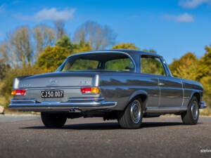 Bild 17/61 von Mercedes-Benz 280 SE 3,5 (1971)