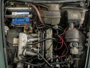 Image 42/50 of Volvo 1800 E (1971)
