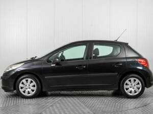 Imagen 9/49 de Peugeot 207 CC 1.6 VTi (2008)