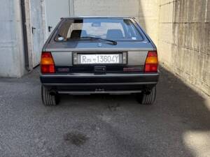 Image 5/35 of Lancia Delta HF Integrale 16V (1990)