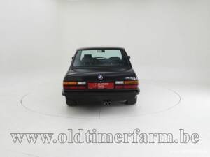 Image 7/15 of BMW M5 (1986)