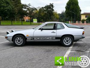 Image 4/10 of Porsche 924 (1977)