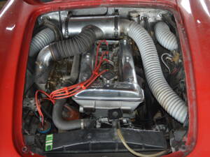 Image 9/25 of Alfa Romeo Giulietta Spider Veloce (1962)