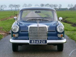 Image 8/39 of Mercedes-Benz 200 (1967)